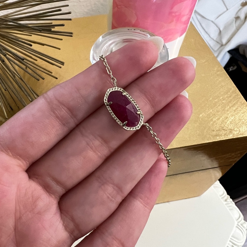 Maroon Kendra Scott necklace